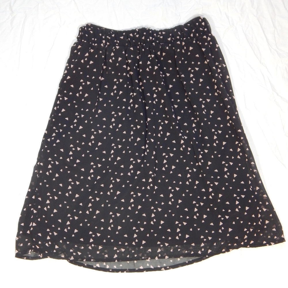Triangle Pattern Skirt - Picture 4 of 5